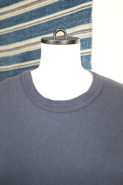 Z634 / early 2000's SOFFE Plain T-Shirt