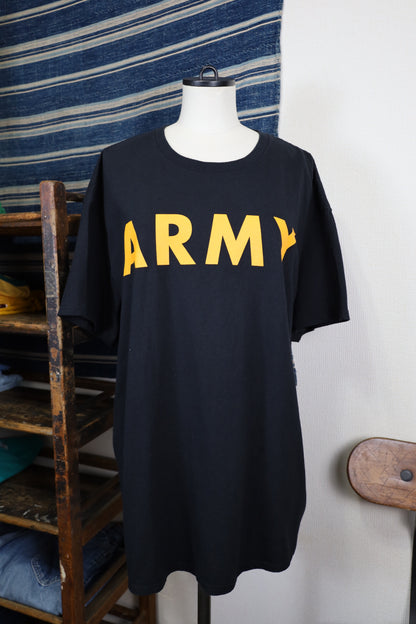 Z807 / early 2000's UNKNOWN USARMY Print T-Shirt
