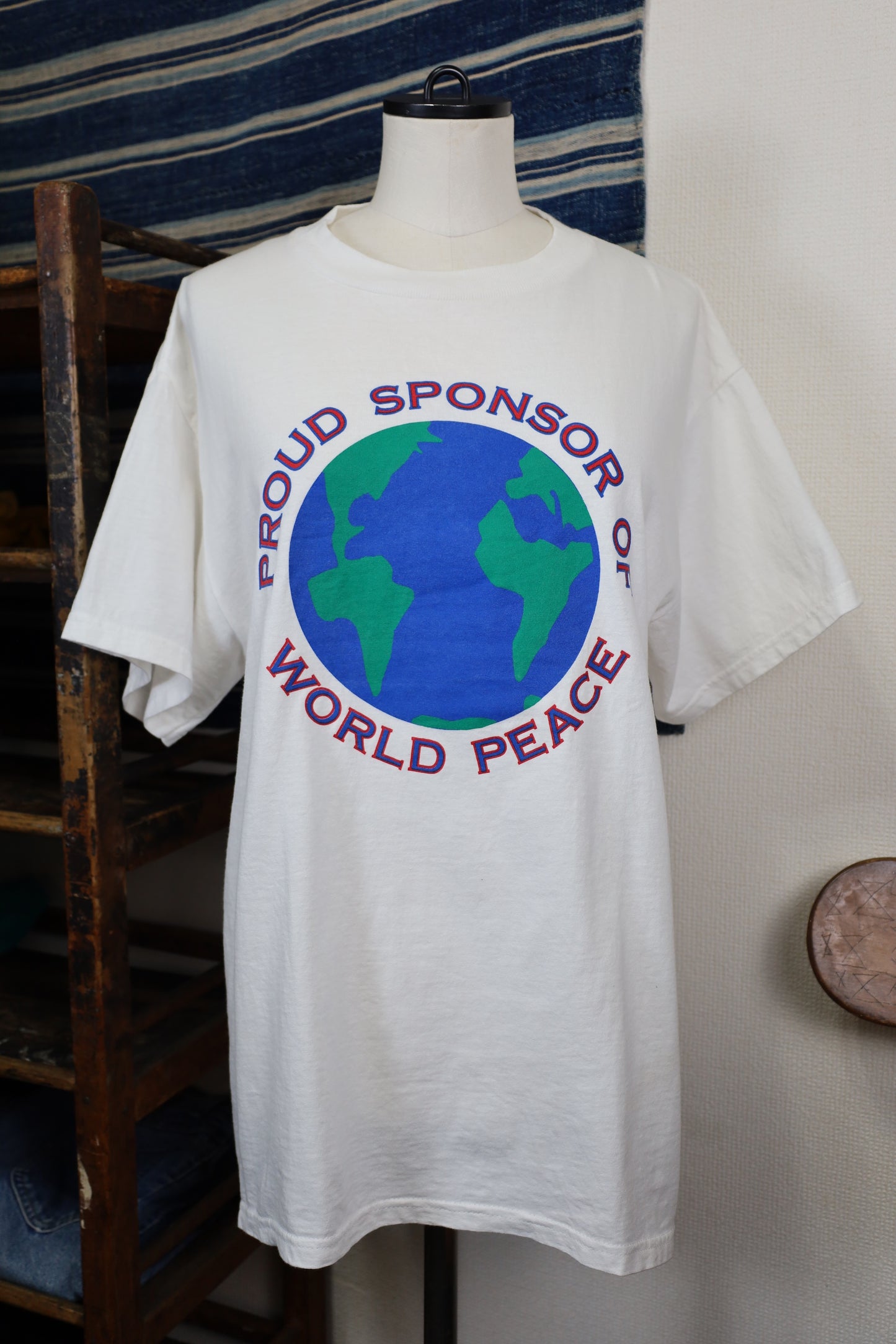 B520 / early 2000's DELTA Print T-Shirt