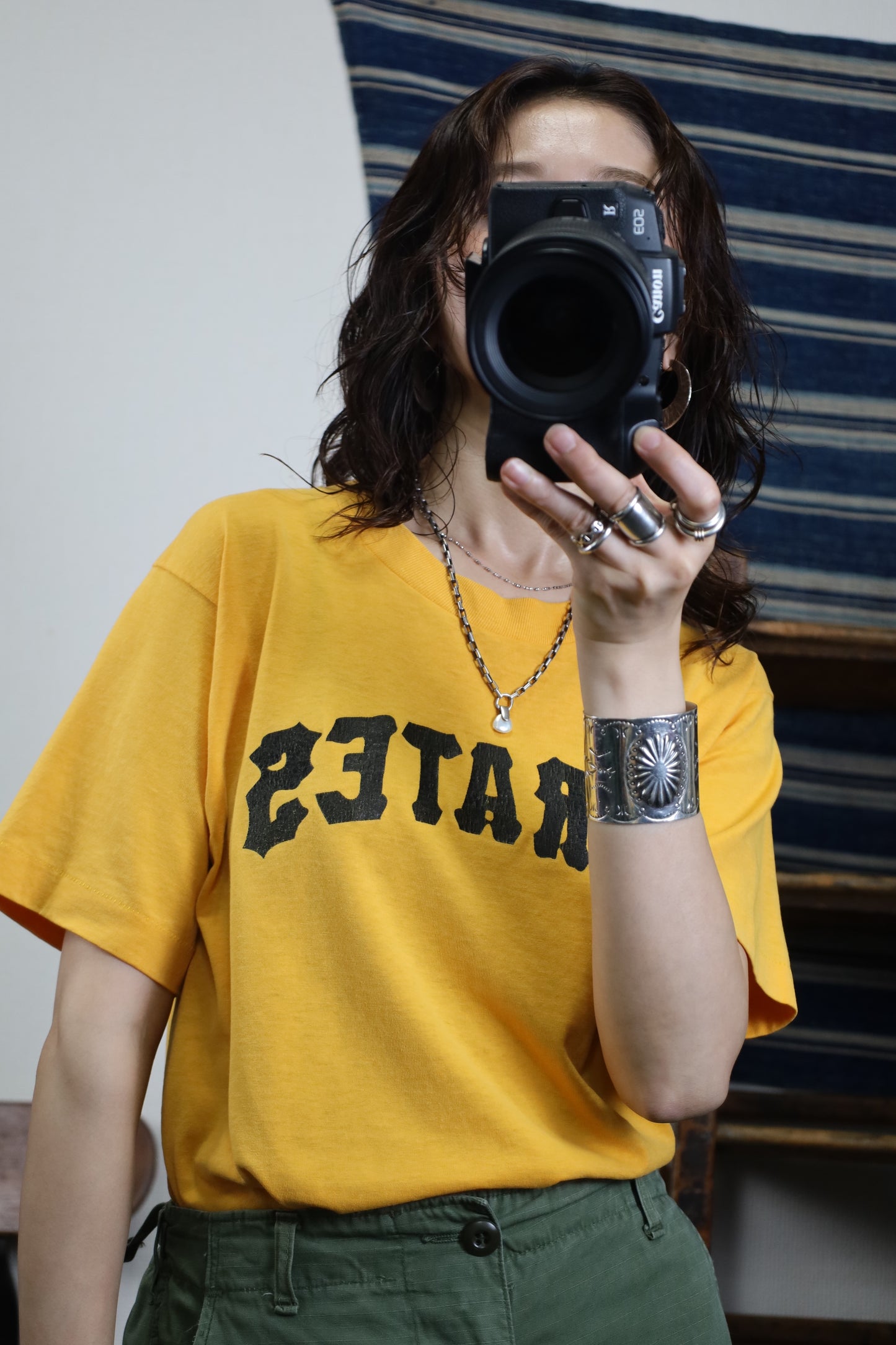 Z155 / 1990's OLD FRUITS OF THE LOOM PIRATES Print T-Shirt