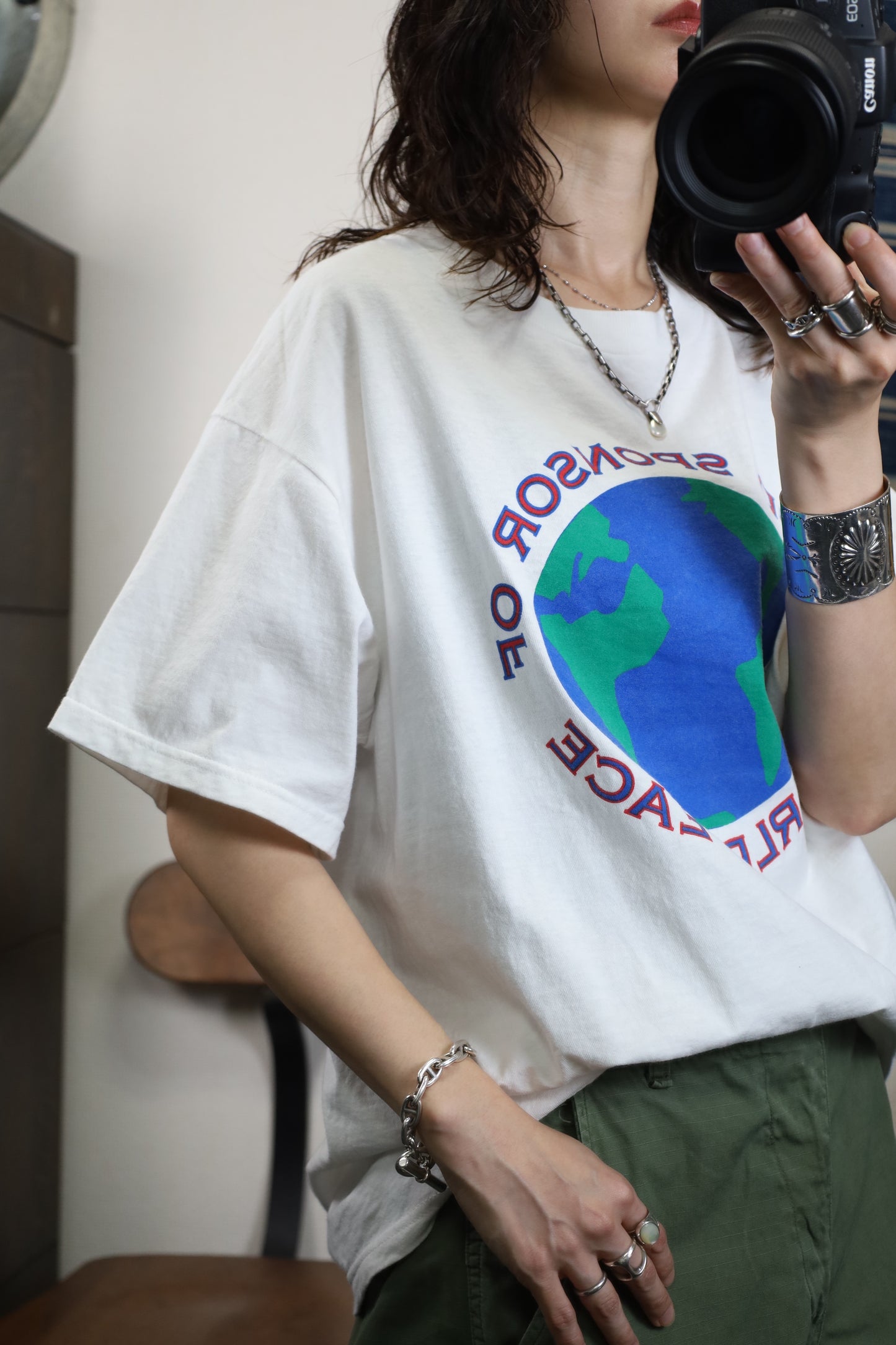 B520 / early 2000's DELTA Print T-Shirt