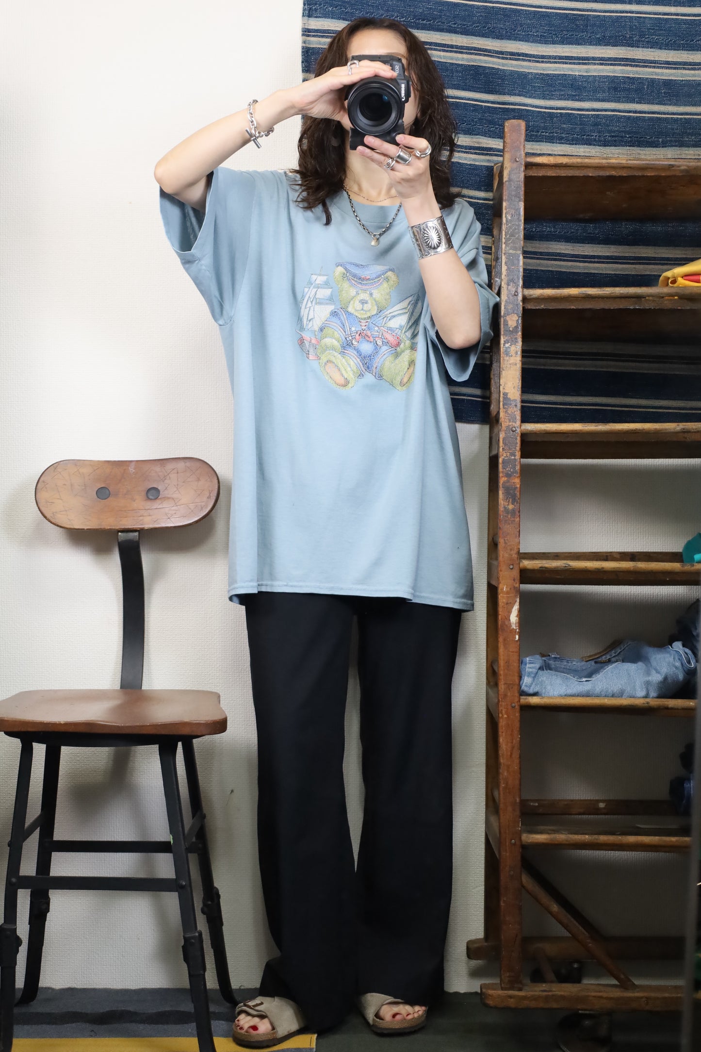 Z833 / 1990's OLD Hanes Bear Print T-Shirt