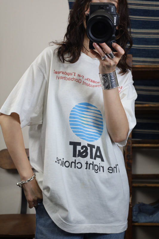 178 / 1990's FRUITS OF THE LOOM AT&T tee