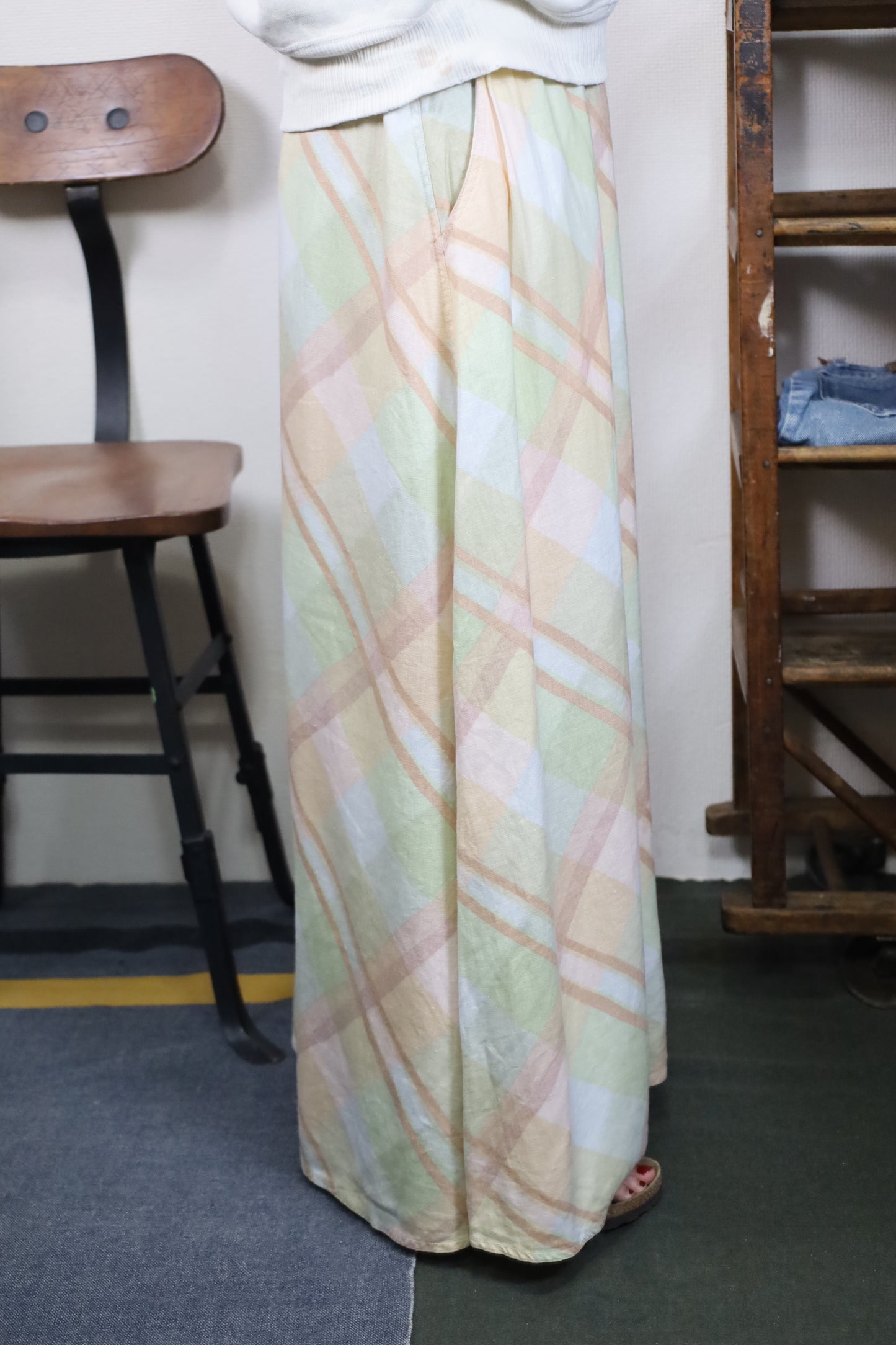 B625 / LIZ Clalborne linen skirt