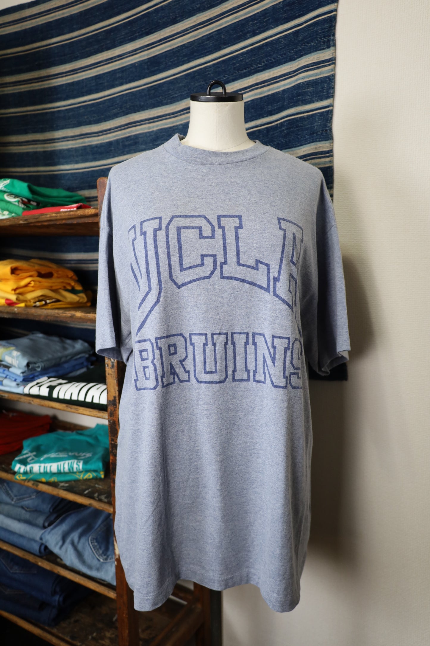 Z812 / 1990's SIGNALSPORTS UCLA tee
