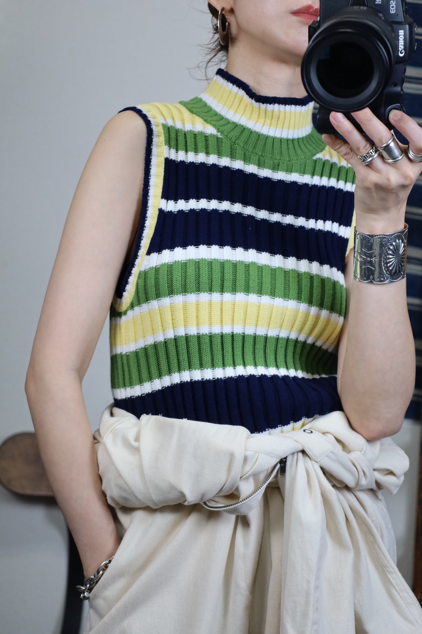 B600 / early2000's border knit vest