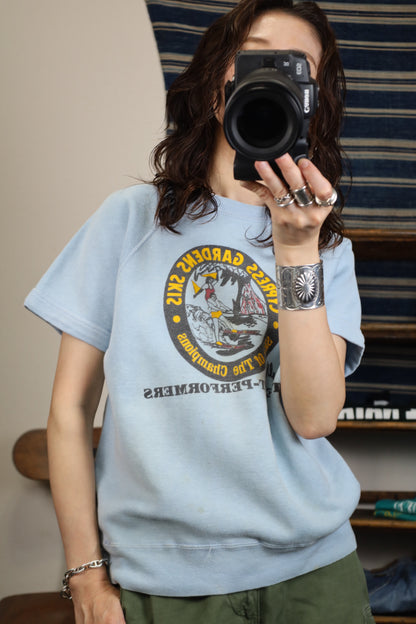 B565 / Vintage washinton mills co short sleeve sweat