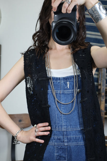 HOWIE LONG CROCHET VEST (Black)