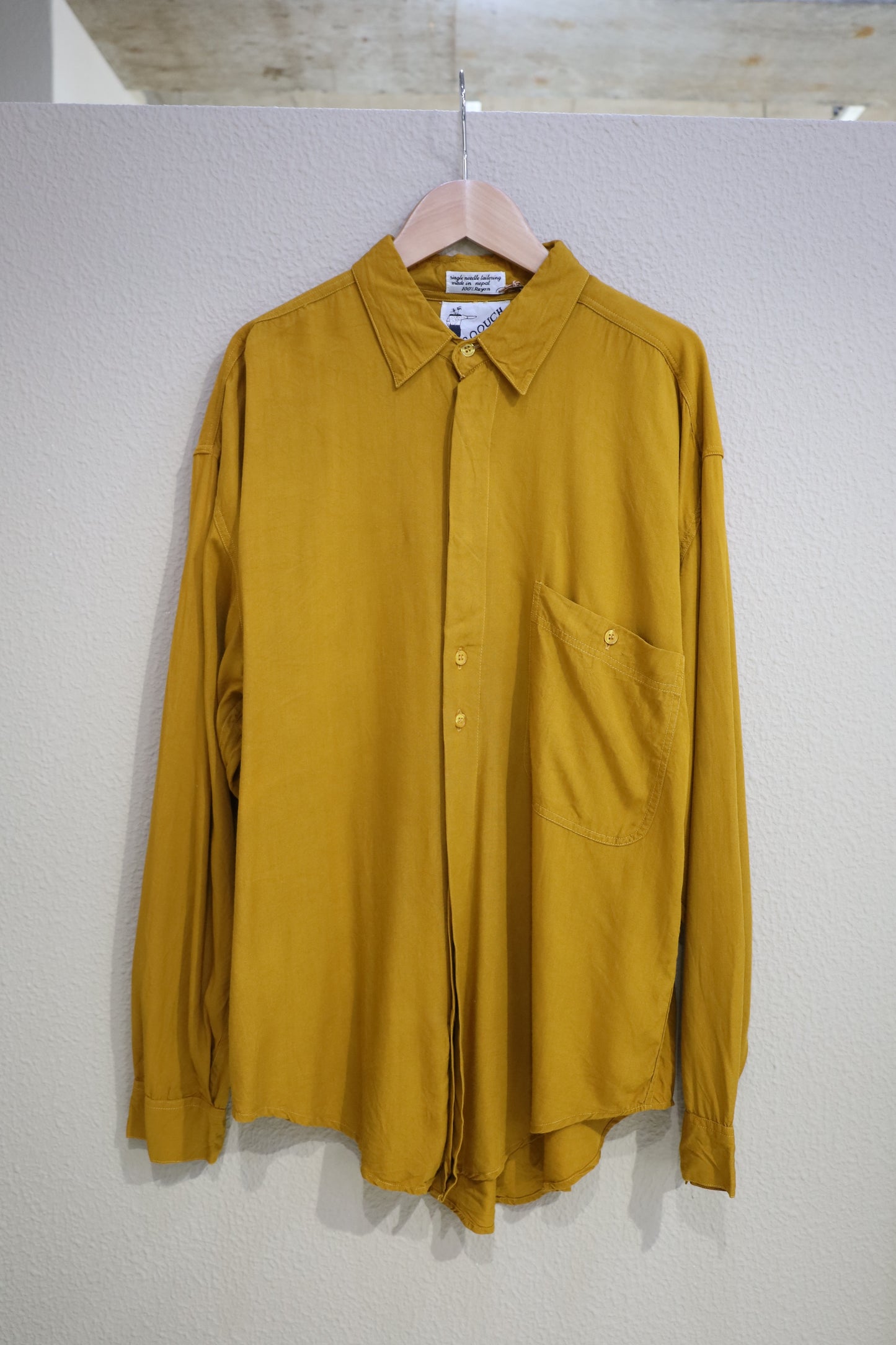 C252 / 1990's GOOUCH rayon shirt