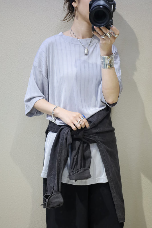 260 / early2000's rayon short sleeve knit