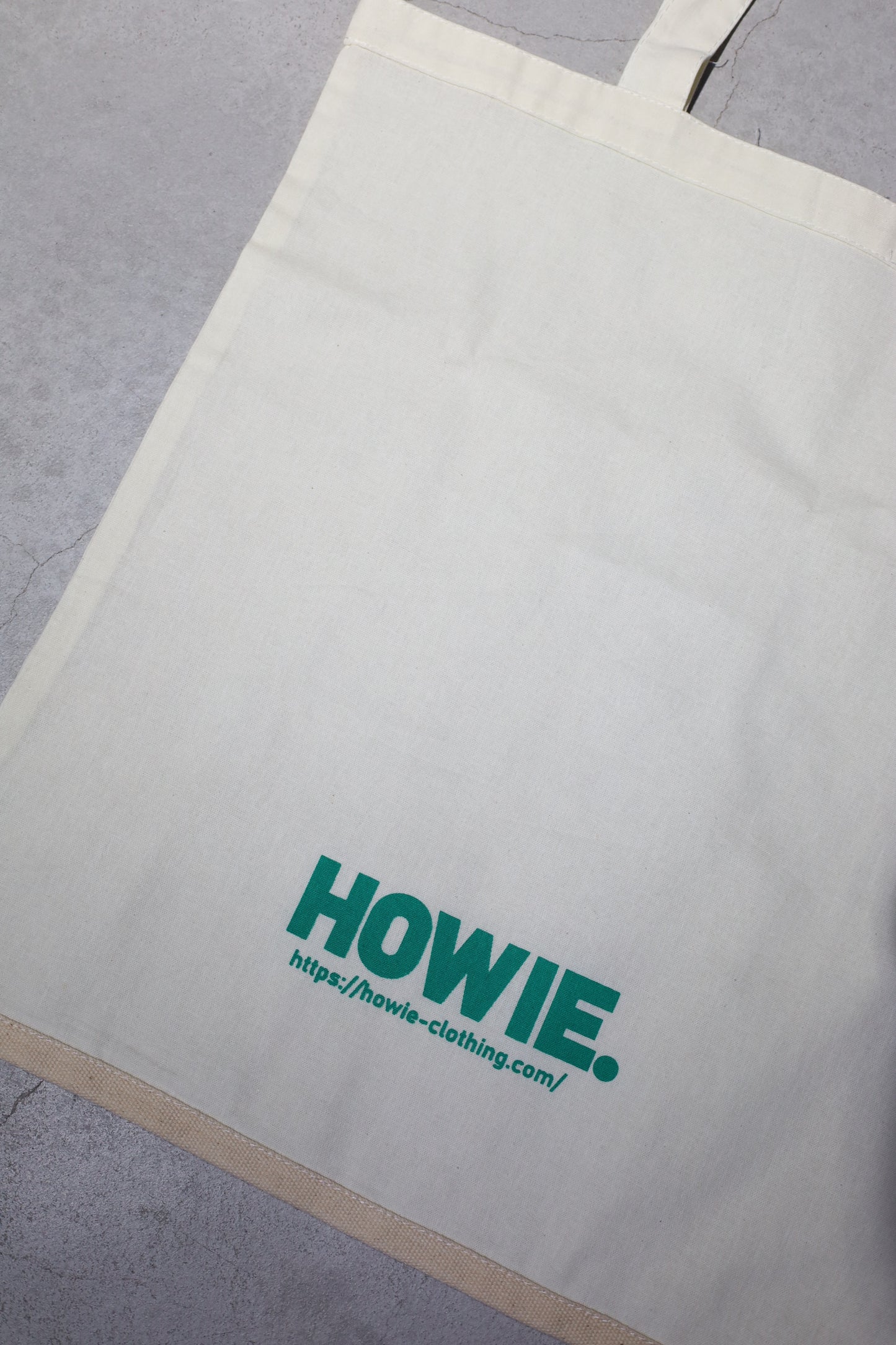 HOWIE shopping tote bag