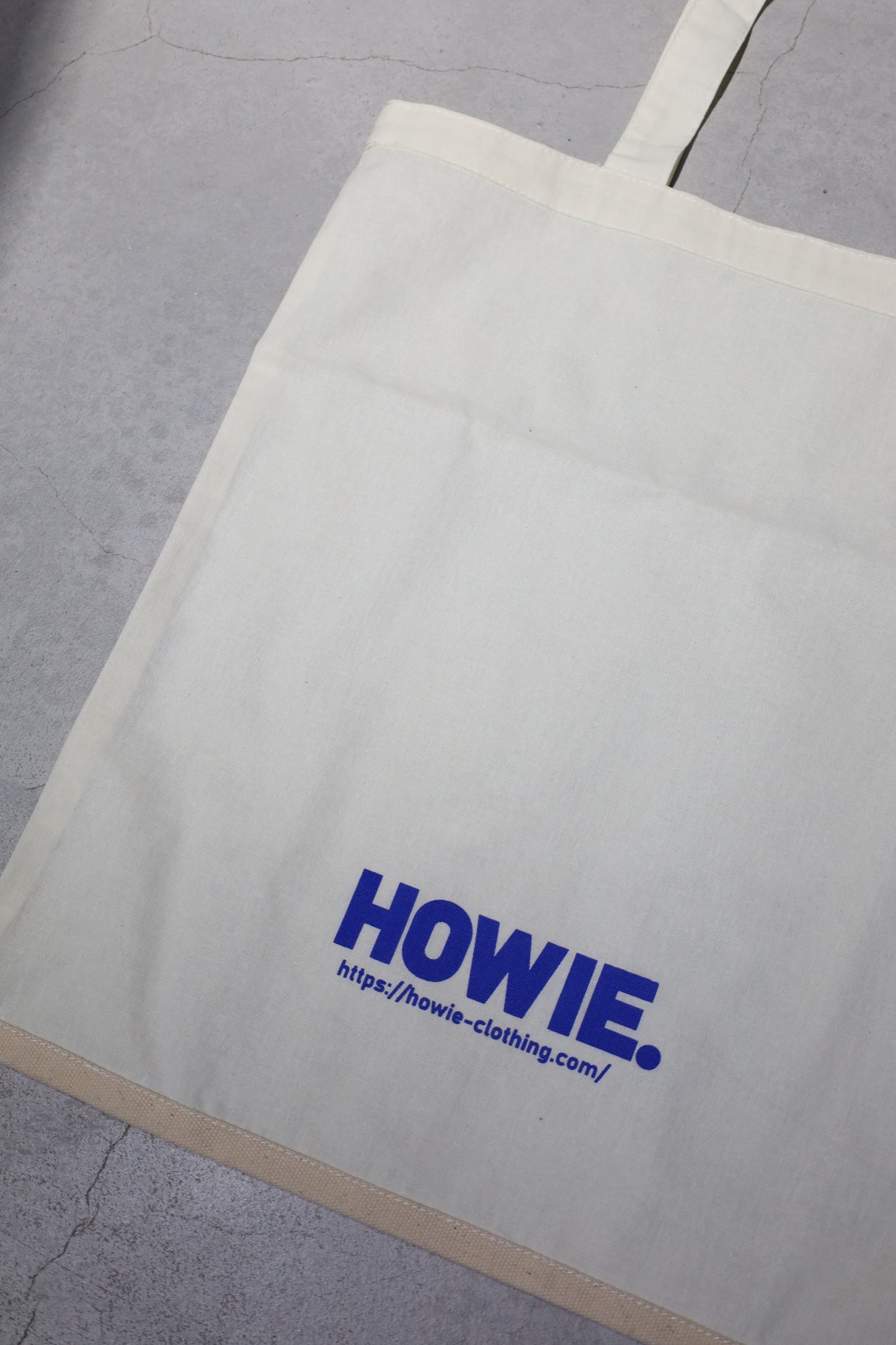 HOWIE shopping tote bag