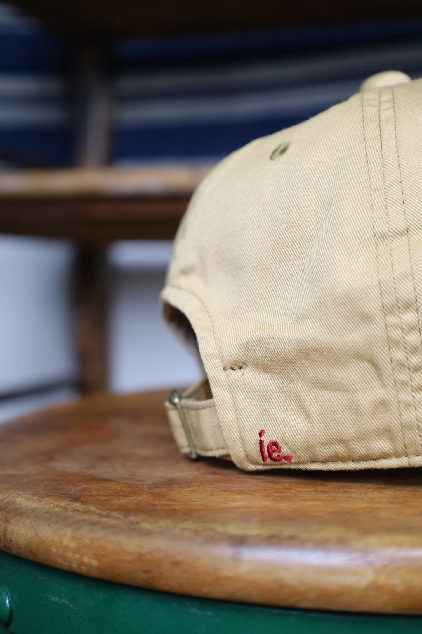 HOWIE HOW? CAP (beige)