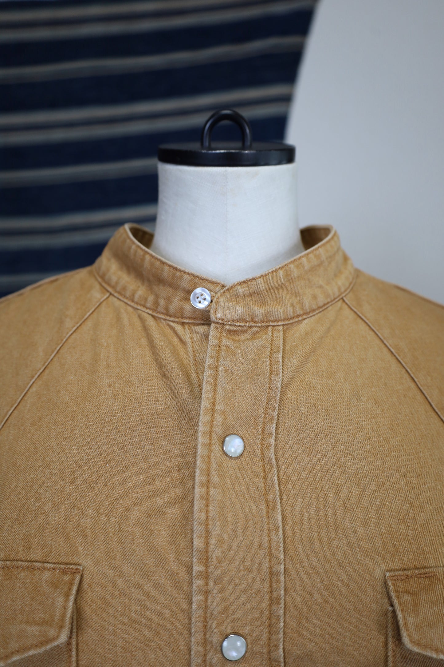 HOWIE DENIM SHIRT (camel)