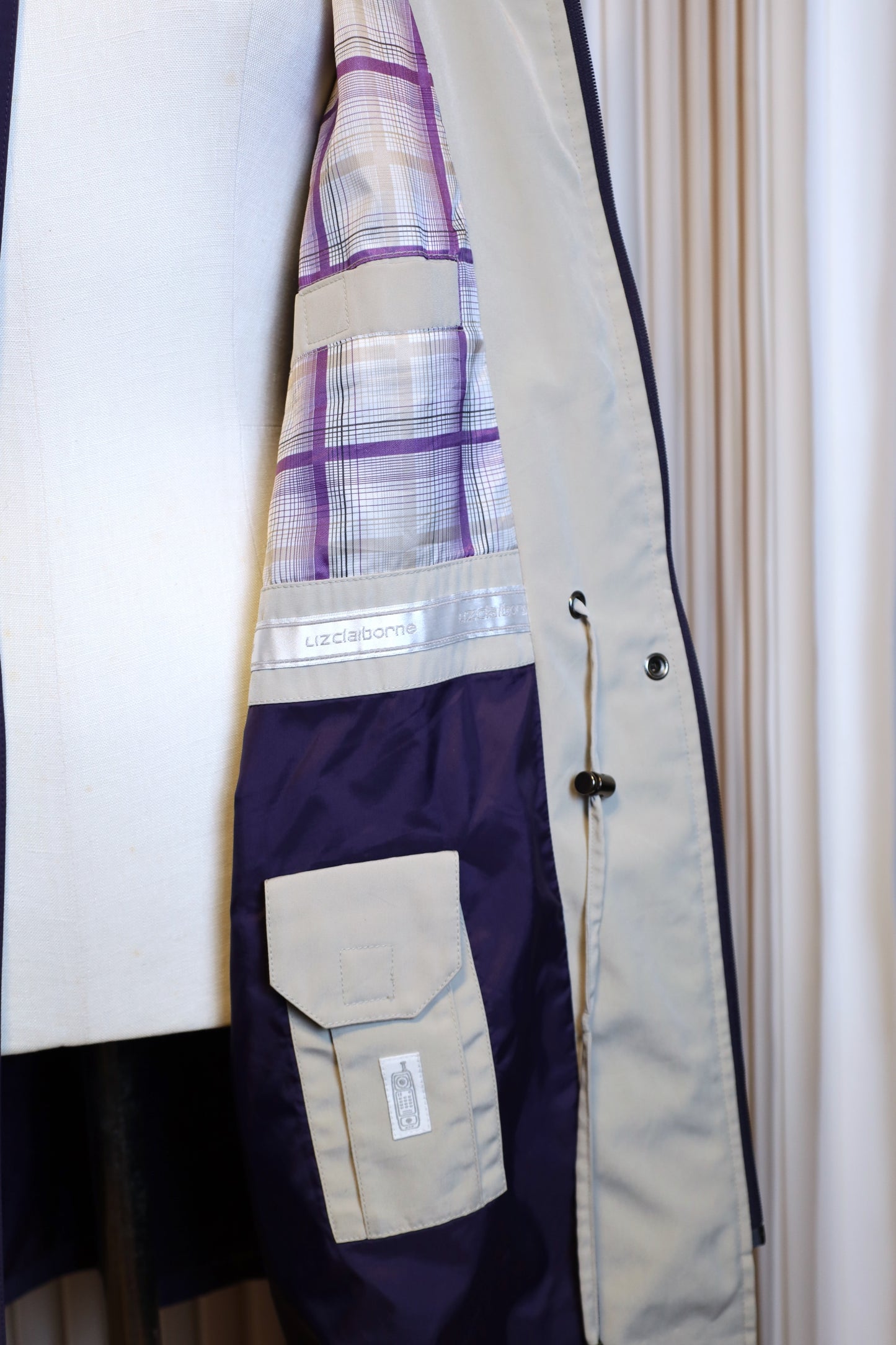 Z955 /early2000's Liz Clalborne Stand Coat