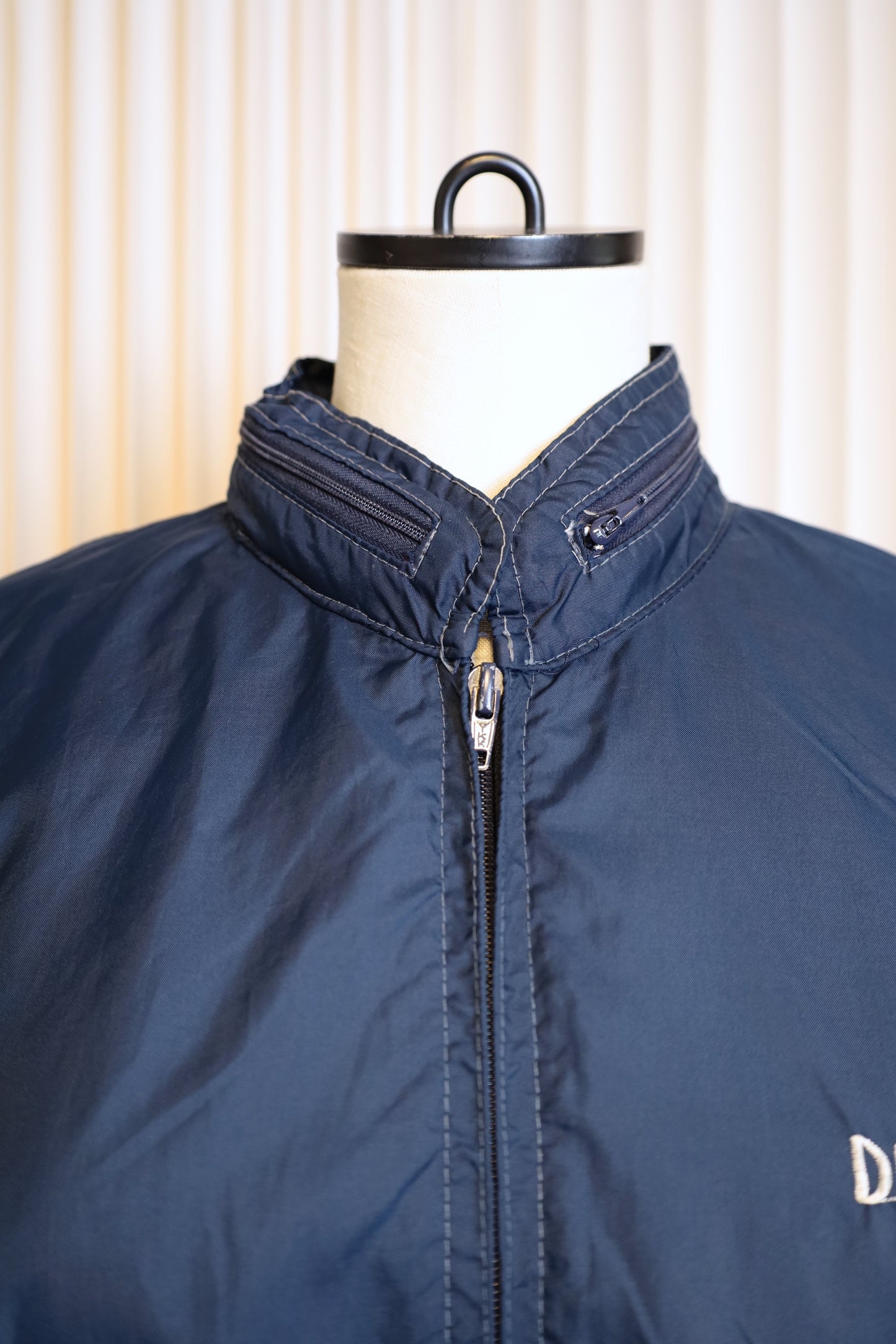 A546 / 1980's UNKNOWN nylon jacket