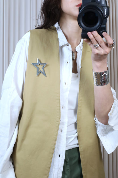 HOWIE 2WAY PINS VEST(Beige)