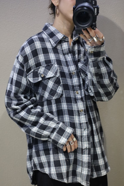 758 / 1990's Williams Bay heavy nel check shirt