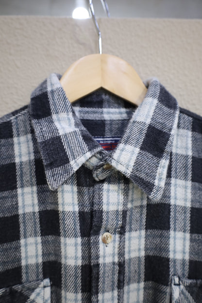 758 / 1990's Williams Bay heavy nel check shirt