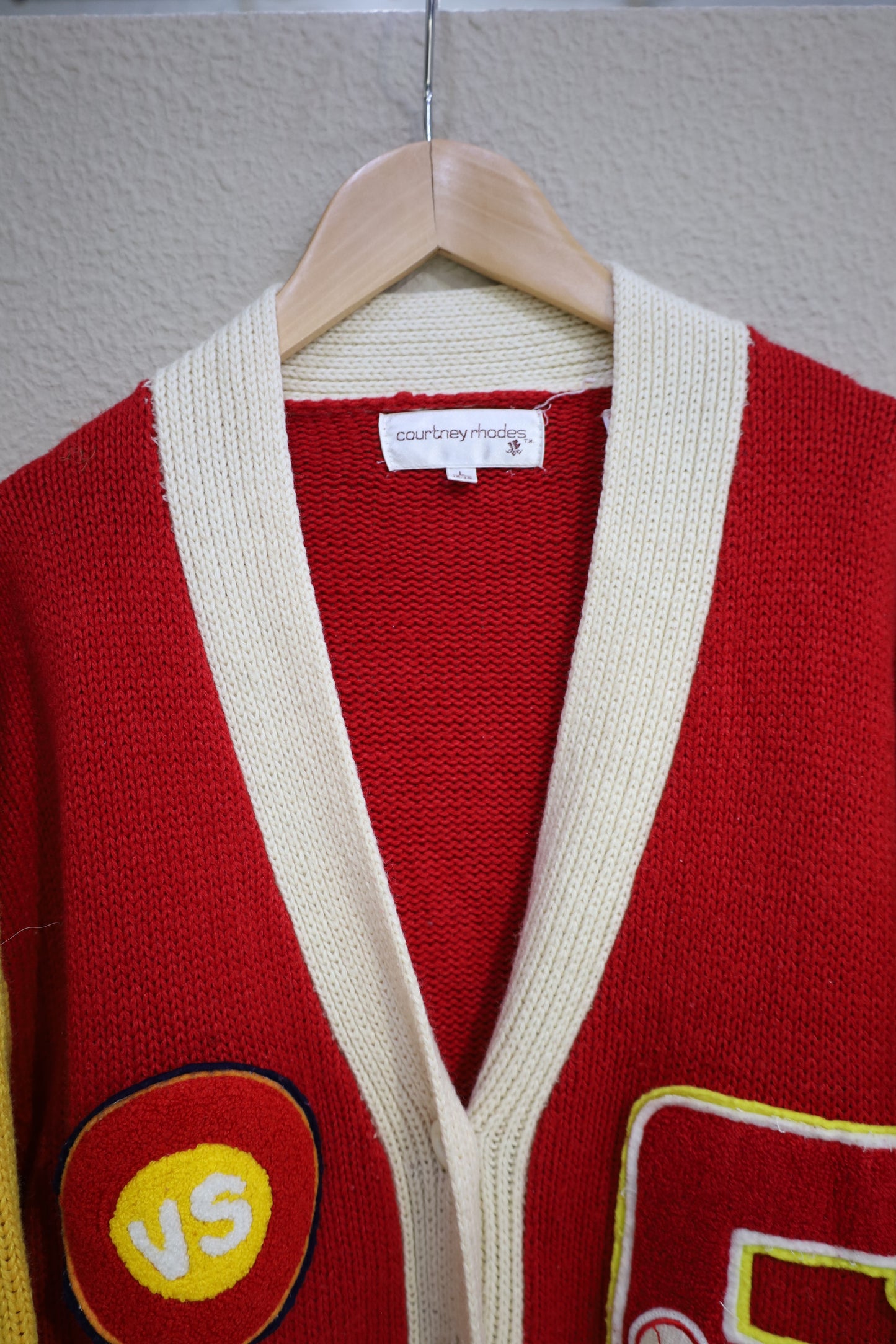 744 / 1990's Courthney rhodes design cardigan
