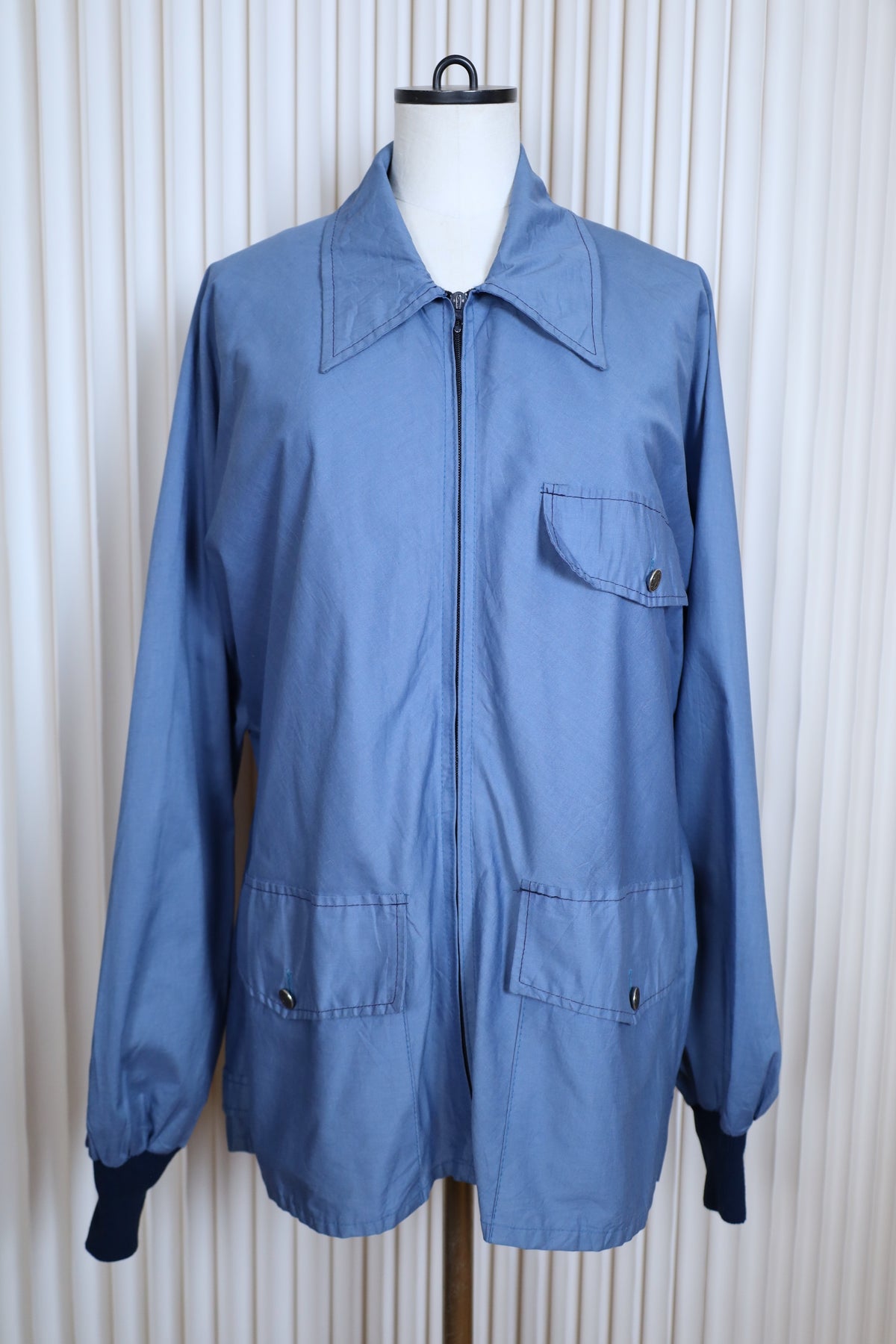 A562 / 1970's Royal  jacket talon 42 zipper