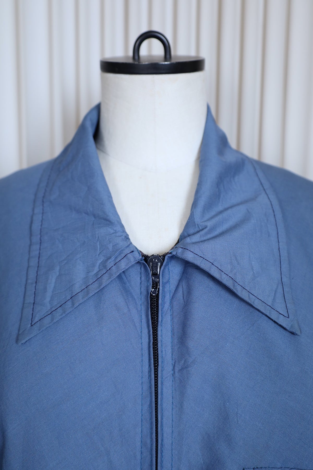 A562 / 1970's Royal  jacket talon 42 zipper