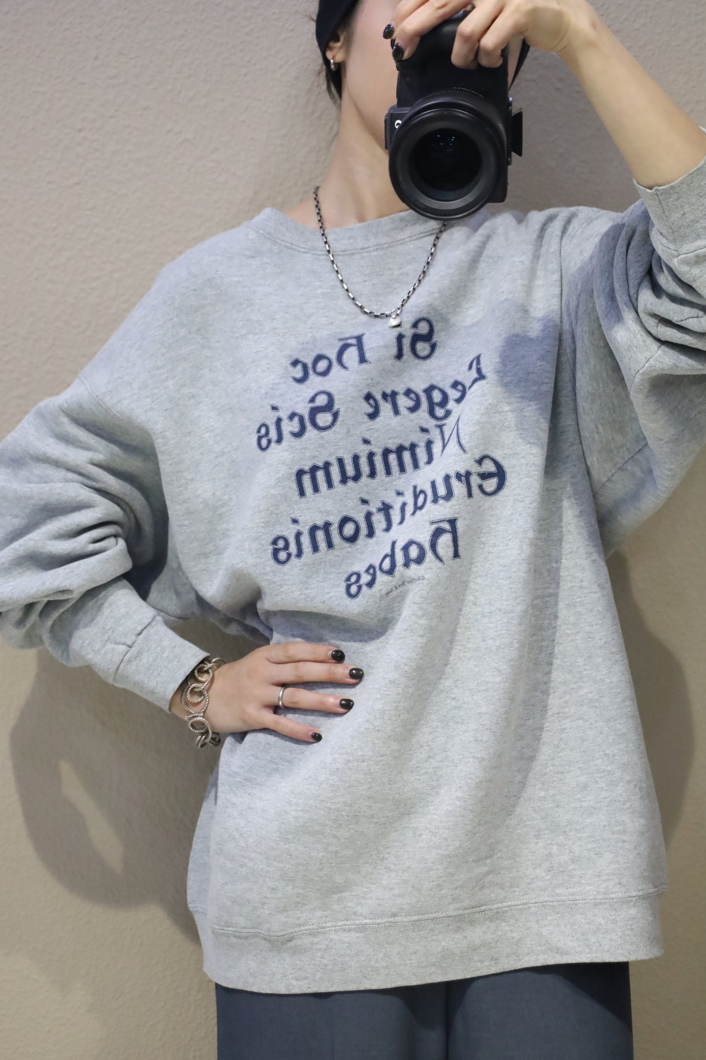 B1027 / early2000's FRUITS OF THE LOOM print sweat