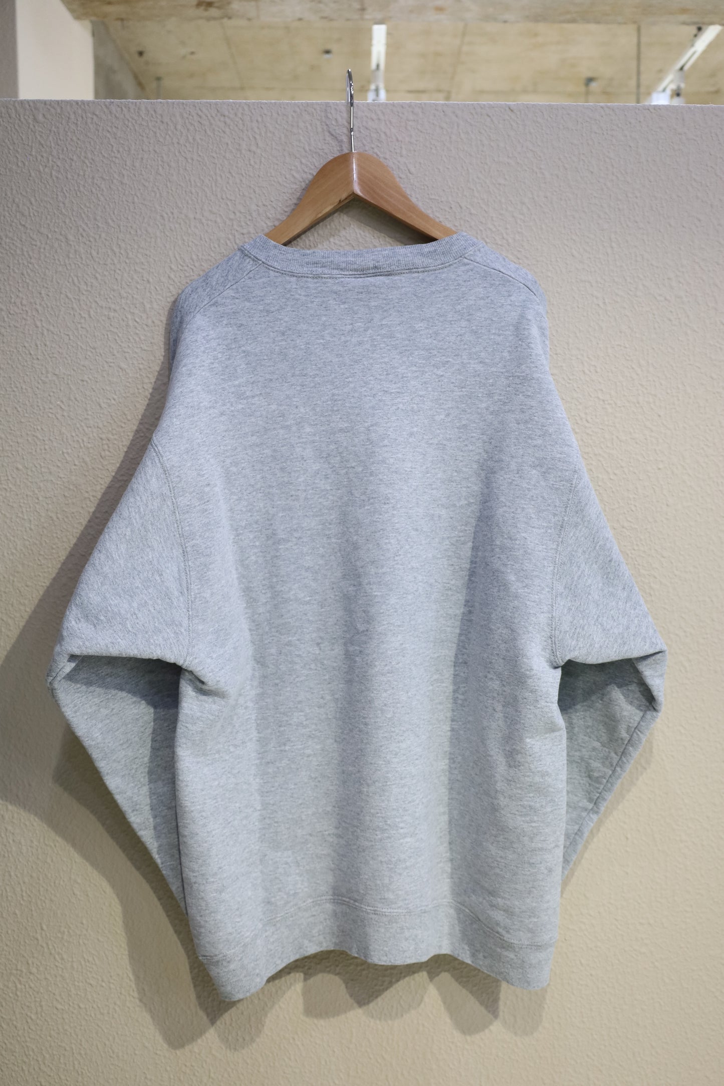 B1027 / early2000's FRUITS OF THE LOOM print sweat