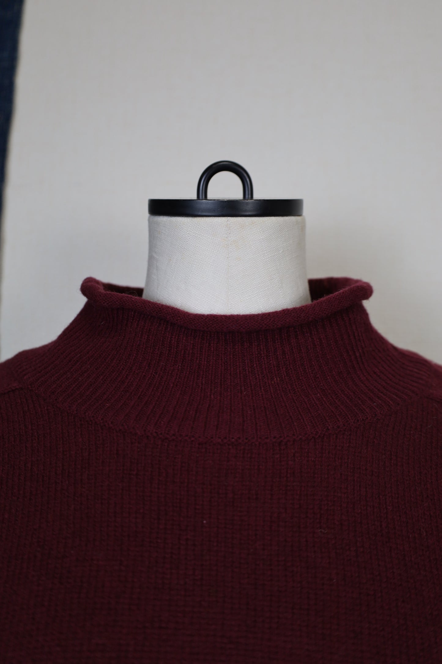 B184 / early2000’s ORVIS Roll-neck Sweater