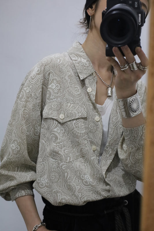 B730 / 2000's Liz Claiborne paisley shirt