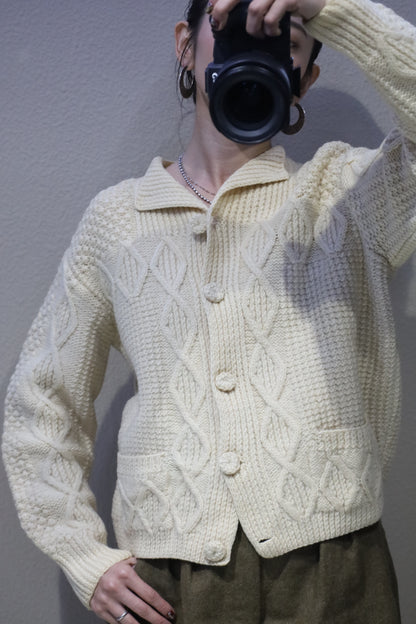 931 / UNKNOWN Alan cable knit cardigan
