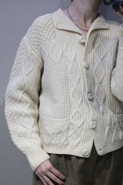 931 / UNKNOWN Alan cable knit cardigan