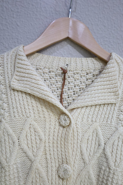 931 / UNKNOWN Alan cable knit cardigan