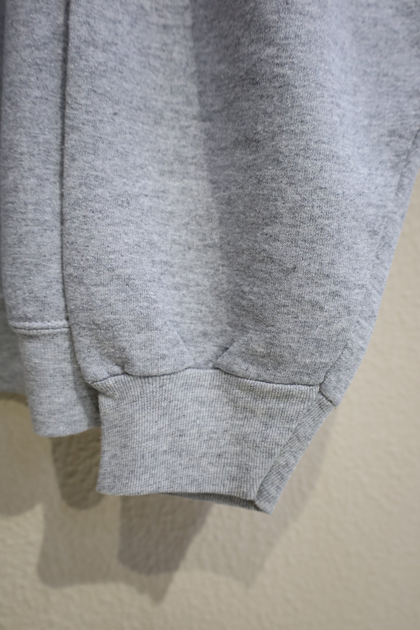 907 / early2000's PORT&COMPANY print sweat