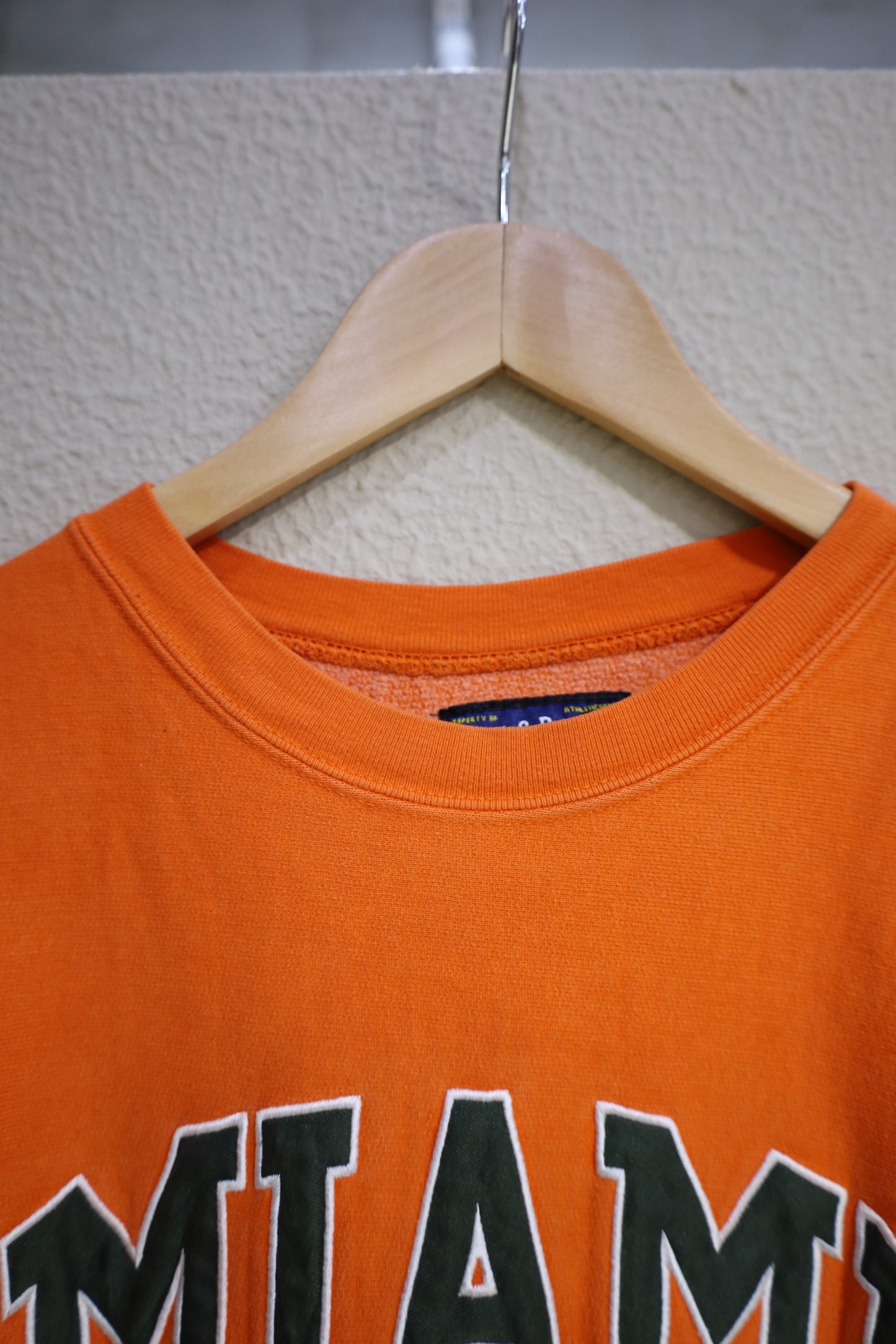 B1039 / early2000's STEAVE&BARRY'S MIAMI sweat