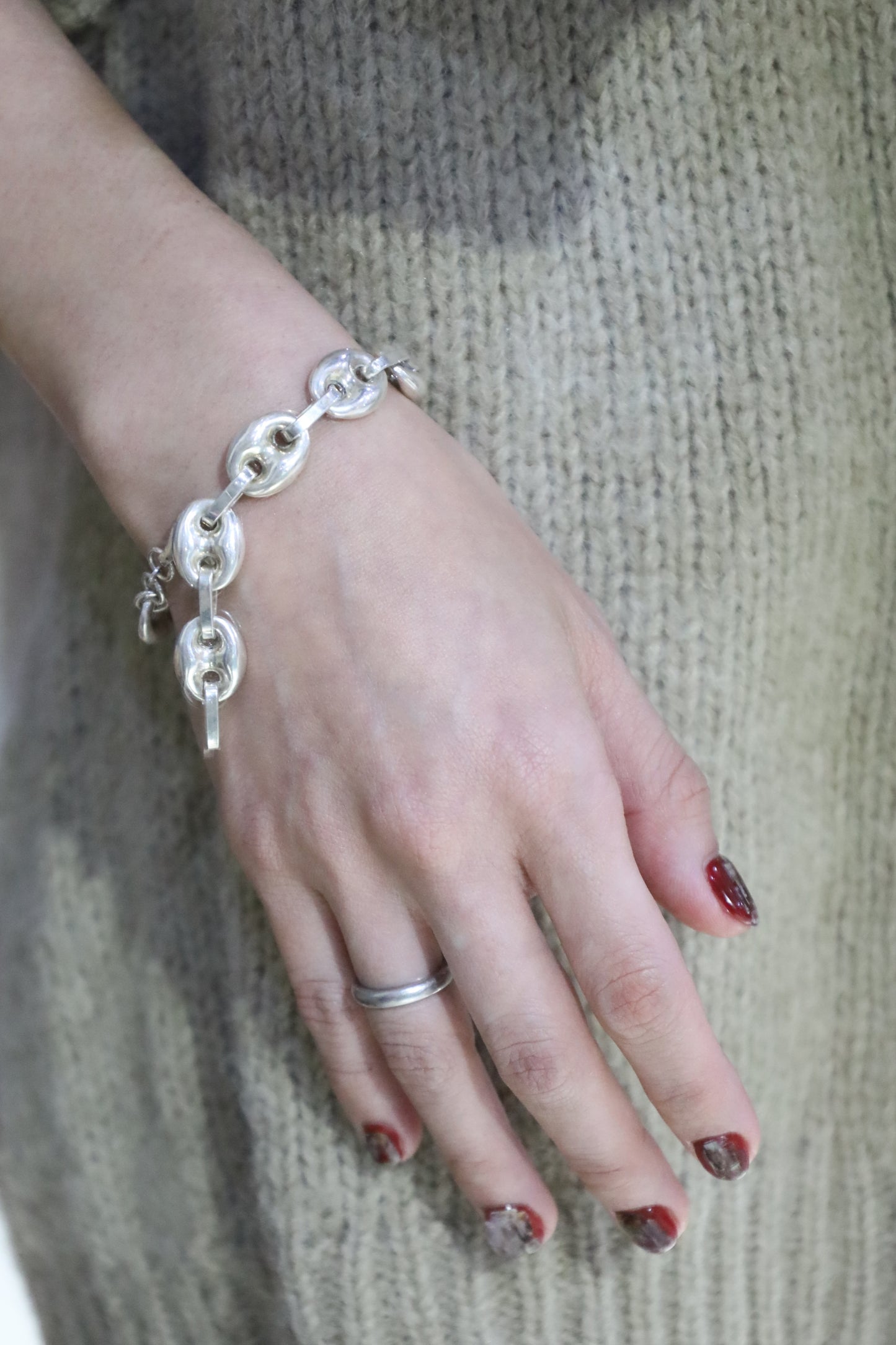 16 / silver  bracelet