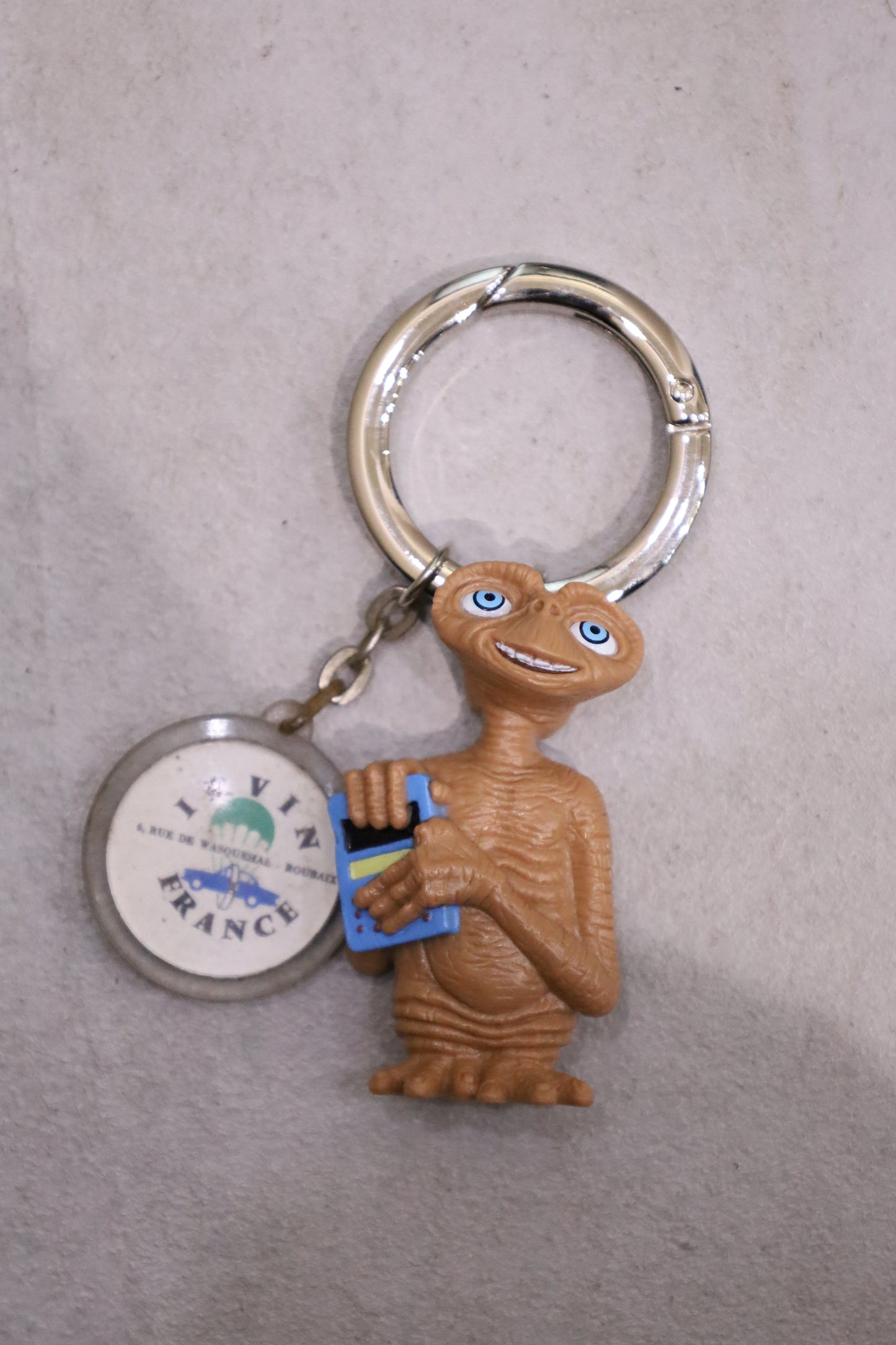 34 /  key ring E.T.