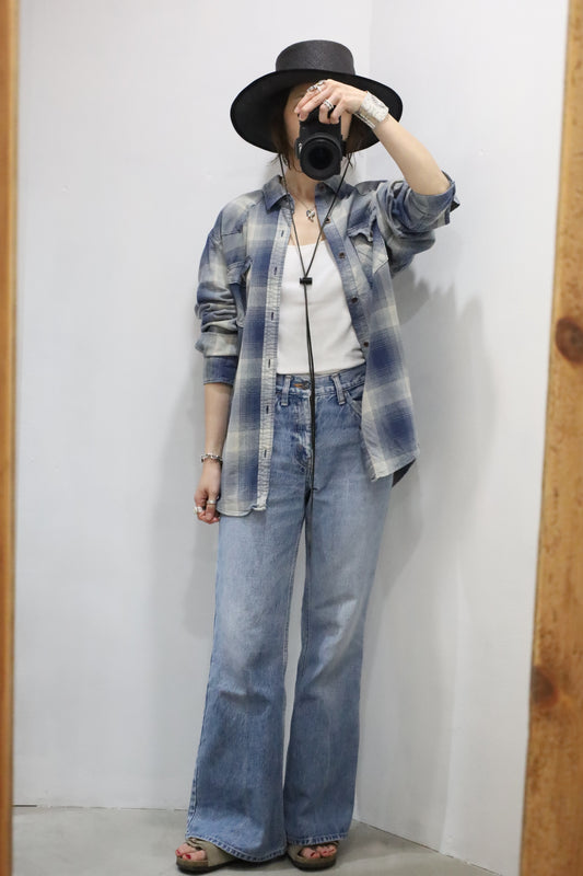 B702 / 1990's Wrangler check pattern western shirt