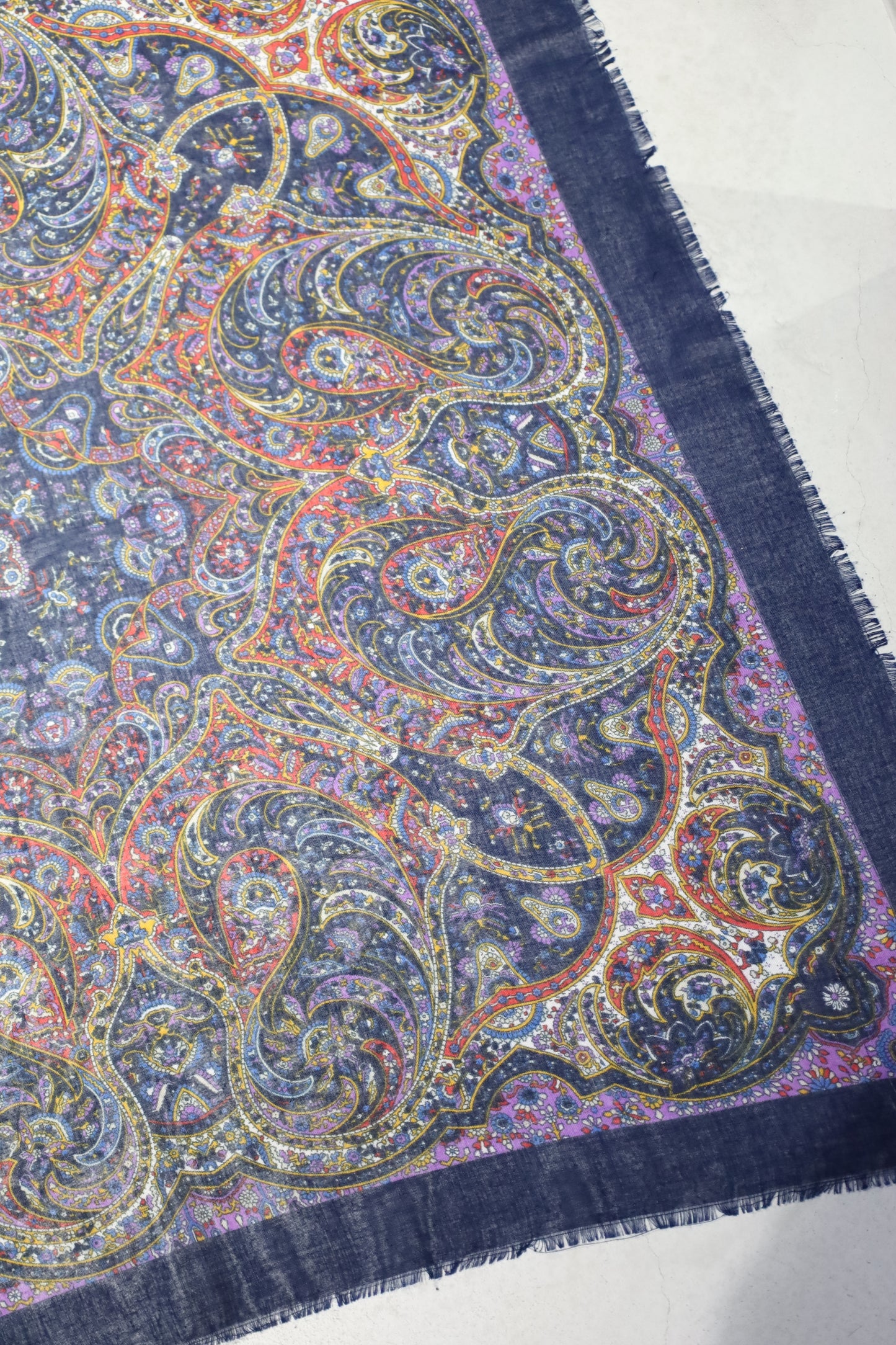5 / USED scarf