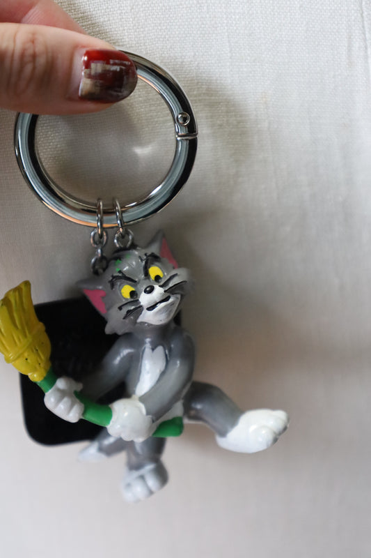 1  / key ring TOM