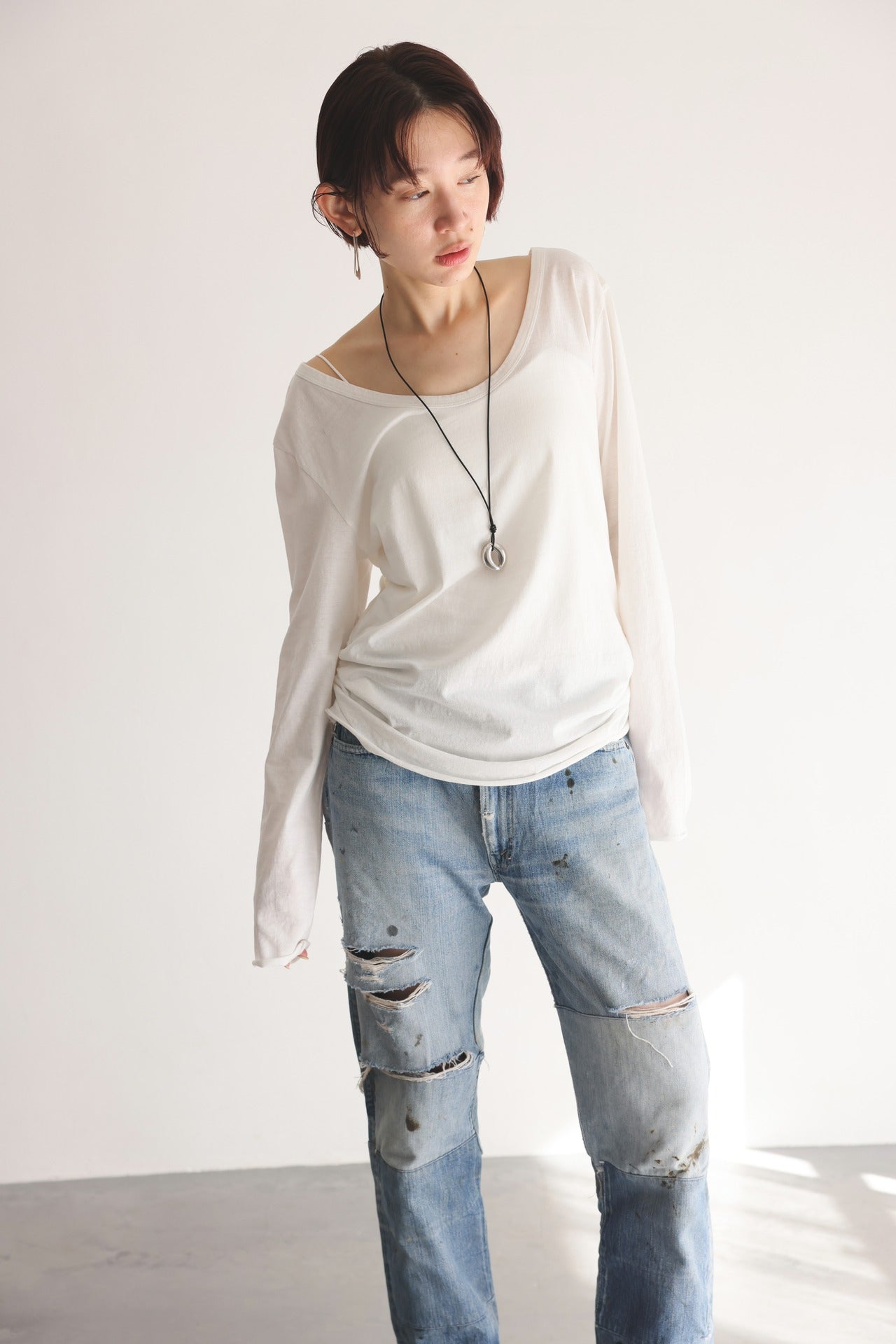 2WAY Neck Long Tee (white)