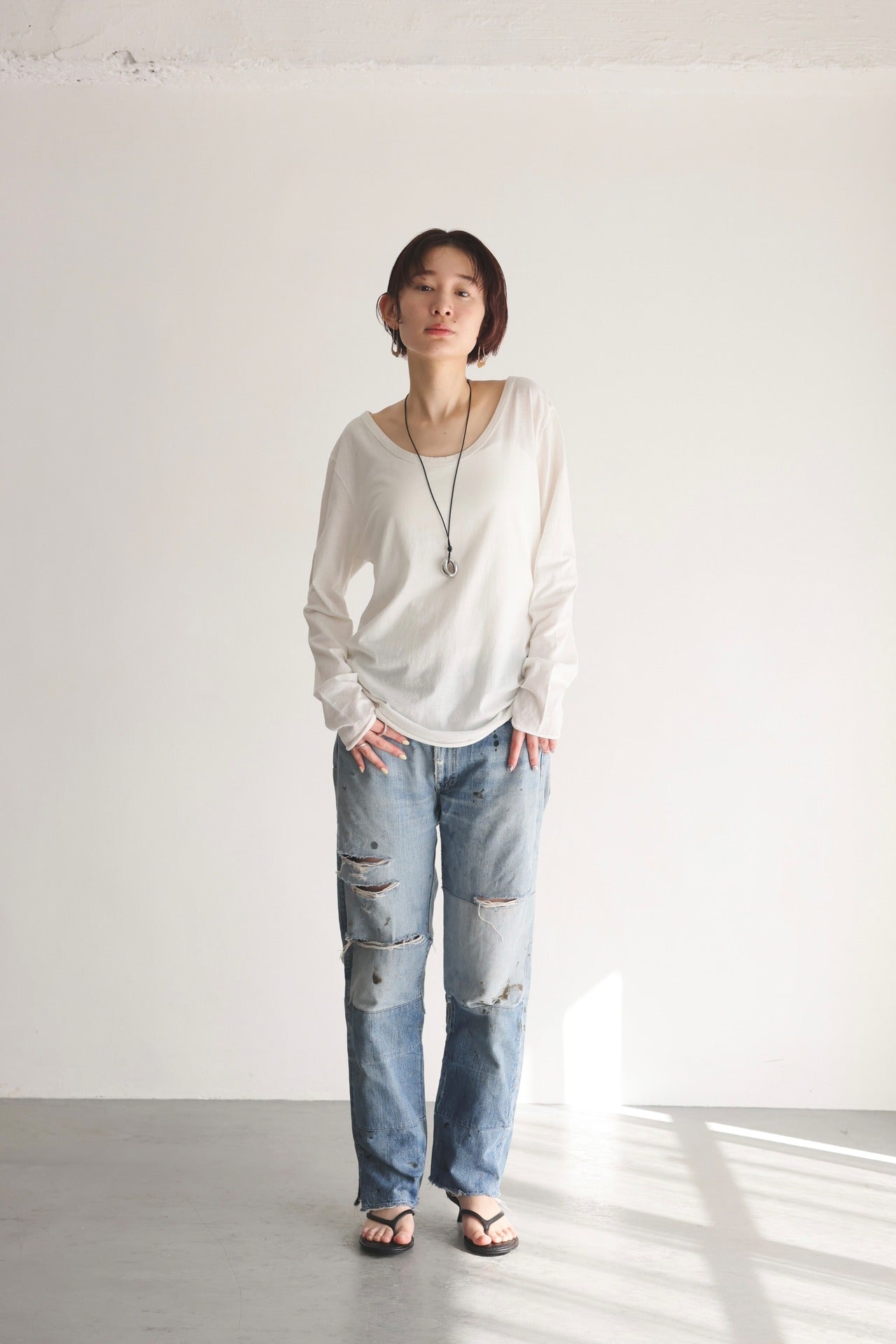 2WAY Neck Long Tee (white)